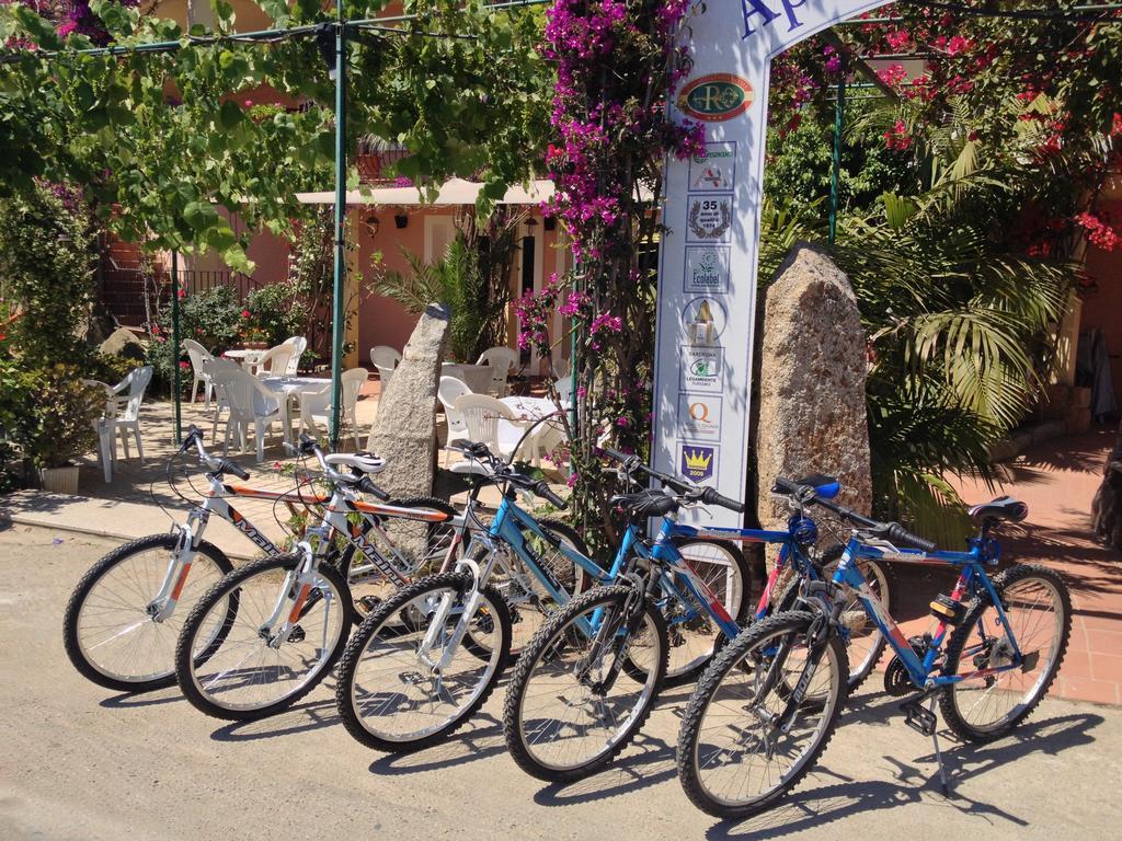 Domus De Janas Sul Mare Hotel Bari Sardo Eksteriør billede